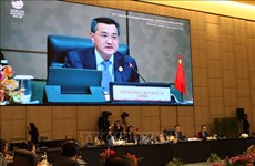 东盟与中国举行经济部长磋商会议