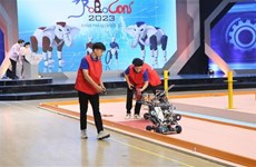 越南队在2023年亚太广播联盟机器人大赛排名第三