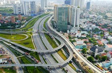 2021~2030年越南南部以东地区经济增长三种情景预测