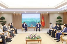 越南总理范明政会见美国总统气候问题特使约翰·克里