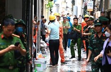 越南河内一公寓楼火灾事故：政府总理指示全力开展救灾和善后处置工作