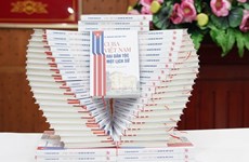 《古巴-越南：两个民族，共同历史》一书首发仪式在河内举行