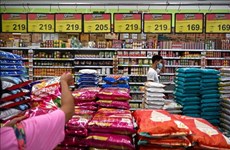 泰国降低一系列消费品和服务价格以刺激消费