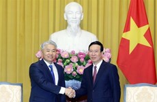 不断培育越南与蒙古国友好合作关系