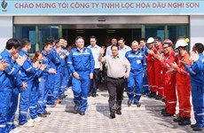 越南政府总理范明政视察清化省宜山经济区一批重点项目