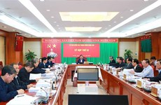 越共中央检查委员会审议给予违纪部分党组织和党员党纪处分