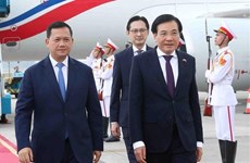 柬埔寨首相洪玛奈抵达河内  开始对越南的正式访问