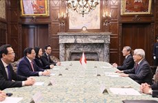 越南政府总理范明政会见日本参议院议长