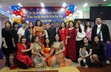 旅居俄罗斯越南妇女协会举行“家乡之春”活动