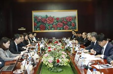 越南支持老挝确保2024年信息安全