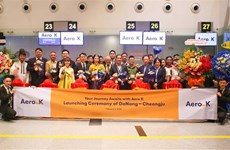 从韩国飞往岘港新航线 正式开通