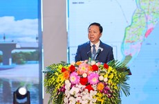 陈红河副总理：南定省成为红河三角洲重要发展极的潜力十足
