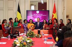 为强化旅比和世界各地越南妇女之间沟通联系搭建桥梁纽带