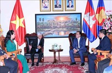 胡志明市愿与柬埔寨各地加强合作关系