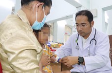 胡志明市第二儿童医院成功救治柬埔寨一重症登革热儿童患者