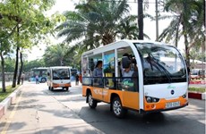 胡志明市70辆电动观光车投入试运营