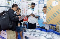 越南工程机械及矿业展览会开幕