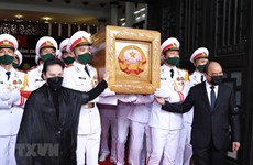 组图：原越共中央总书记黎可漂追悼大会和安葬仪式隆重举行
