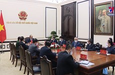 越南国家主席阮春福与俄罗斯总统普京通电话