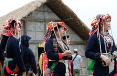 组图：山头瑶族传统服装具有独特魅力