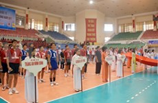 西贡解放报华闾杯国际男子排球比赛开幕