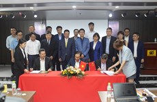河内企业与上海企业代表团签署合作协议