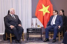 越南政府总理范明政会见澳大利亚部分企业负责人