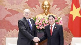 越南国会副主席阮德海会见波兰外长兹比格涅夫·劳一行