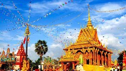 得农省代表团赴柬埔寨蒙多基里省送以新年美好祝福