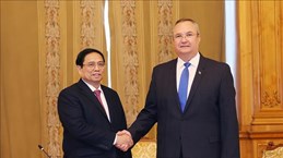 越南政府总理范明政会见罗马尼亚参议院议长尼古拉·丘克