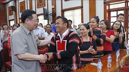 越南国会国会主席王廷惠在嘉莱省开展春节前夕走访慰问活动