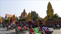 越柬建交55周年：柬埔寨用纪念越柬建交55周年标志推动旅游业发展