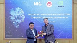 越南与美国就开发半导体和人工智能生态系统举行工作会谈