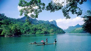 三海湖以独特大自然景观成为吸引国内外游客的旅游胜地
