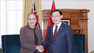 越南国会主席王廷惠会见新西兰领导人