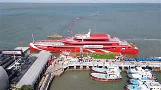 头顿-昆岛航线超大型客船投入运营