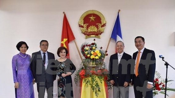 越南驻新喀里多尼亚名誉总领事管正式开馆