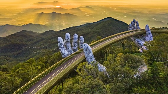 互动图表：岘港市跻身2024年亚洲11个最佳旅游目的地名单