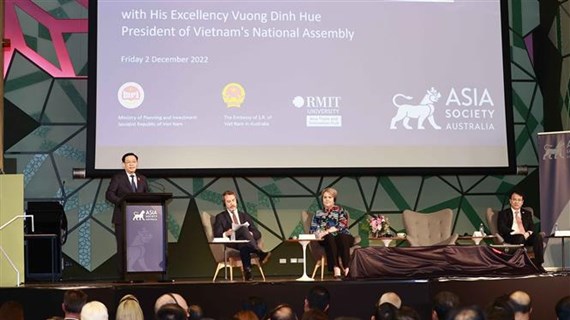 越南国会主席王廷惠出席越澳经济合作论坛  会见亚洲协会和澳大利亚领先企业家
