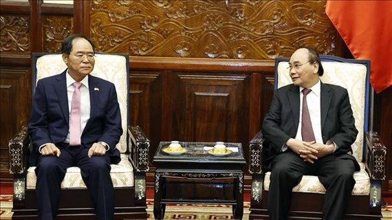 越南国家主席阮春福接见前来辞行拜会的韩国驻越南大使朴能运