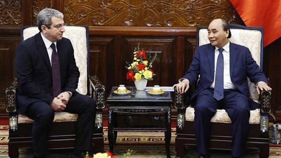 越南国家主席阮春福会见阿塞拜疆和文莱两国驻越大使