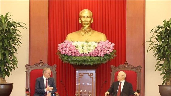 越共中央总书记阮富仲会见澳大利亚总理安东尼·阿尔巴尼斯