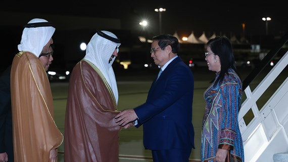 越南政府范明政抵达迪拜  开始出席COP28世界气候行动峰会和在阿联酋开展系列双边活动之行