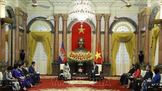 越南国家主席武文赏会见柬埔寨王国国会主席昆索达莉