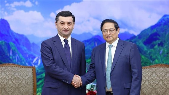 越南政府总理范明政会见乌兹别克斯坦外交部长赛义多夫