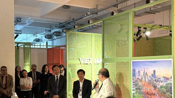 越南木制家具首次亮相米兰设计周