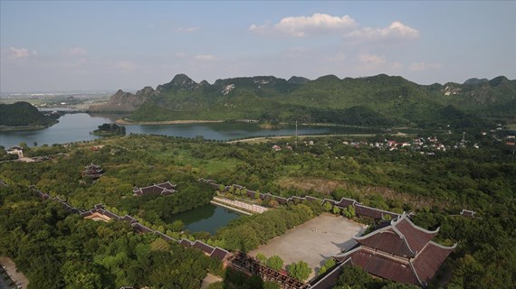 组图：宁平省长安名胜群—探索自然奇观的旅行目的地