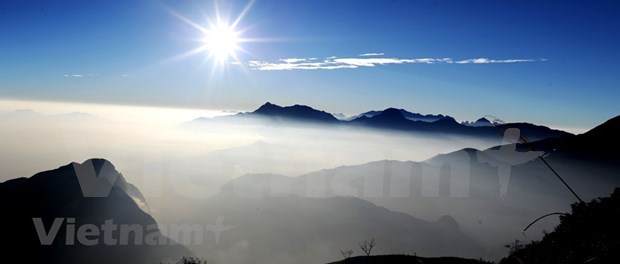 组图：在黄连山山顶上观赏日出美景 hinh anh 8