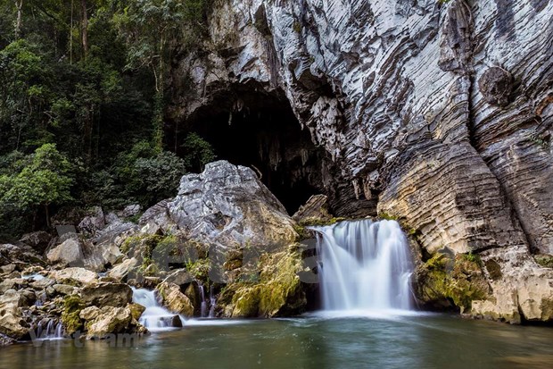 秀兰洞——充满自然的野性和神奇之美 hinh anh 2