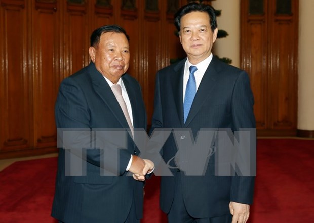 越南政府总理阮晋勇会见老挝国家副主席本扬•沃拉吉 hinh anh 1